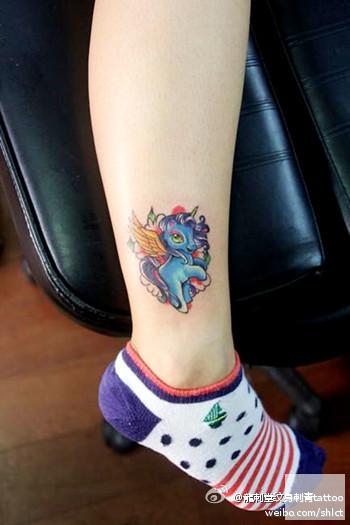 上海纹身店龙刺堂纹身作品：小腿飞马纹身