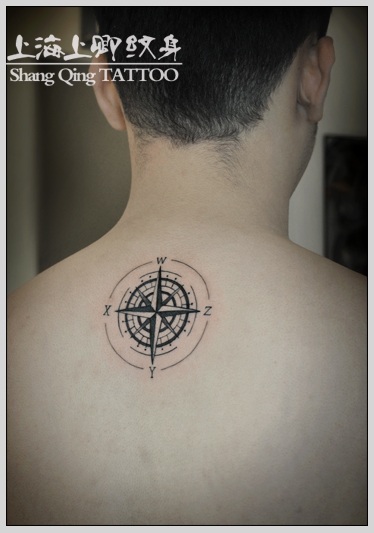 上海纹身店上卿纹身作品：指南针纹身