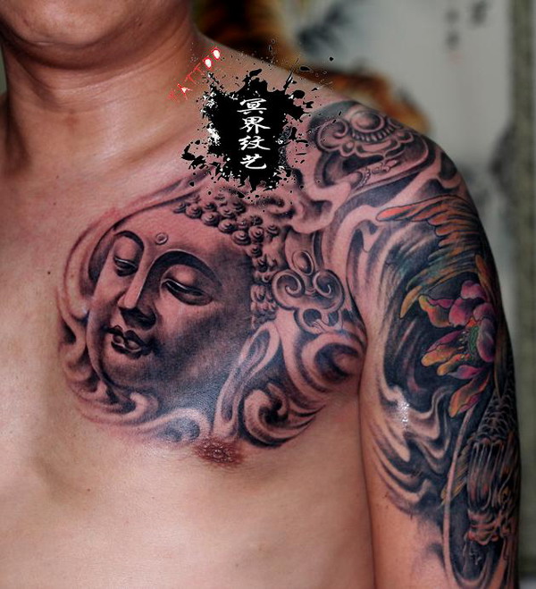 天津冥界纹身店纹身作品：佛肖像半胛纹身图案