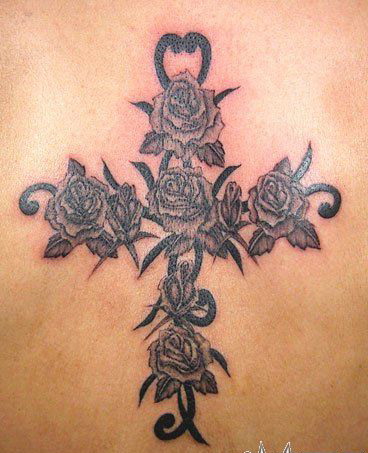 玫瑰花组成的十字架纹身图案-台湾小色哥